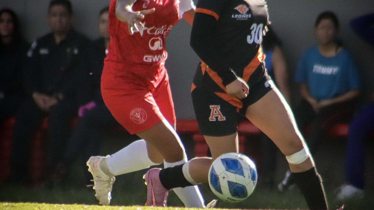 ¡Debut con garra! Diablitas UJED empata ante Anáhuac en CONADEIP