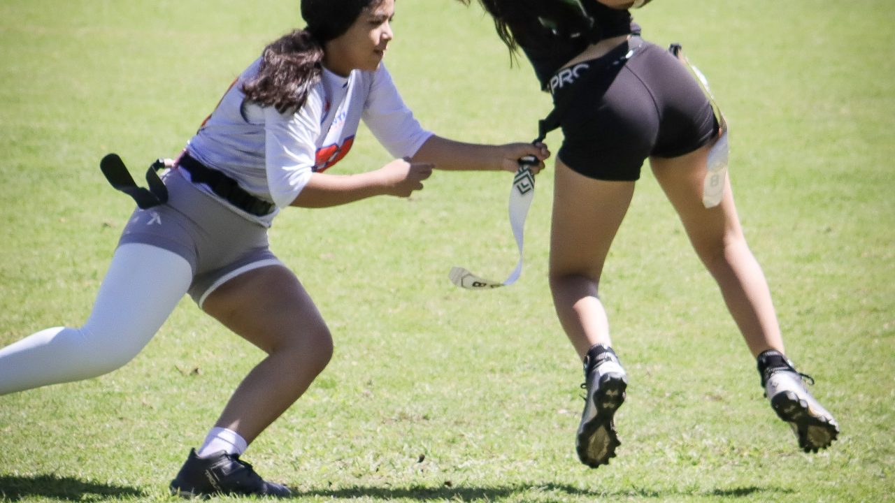 ¡Vuelo imparable! Black Ravens y Aztecas dominan en la Liga Flag